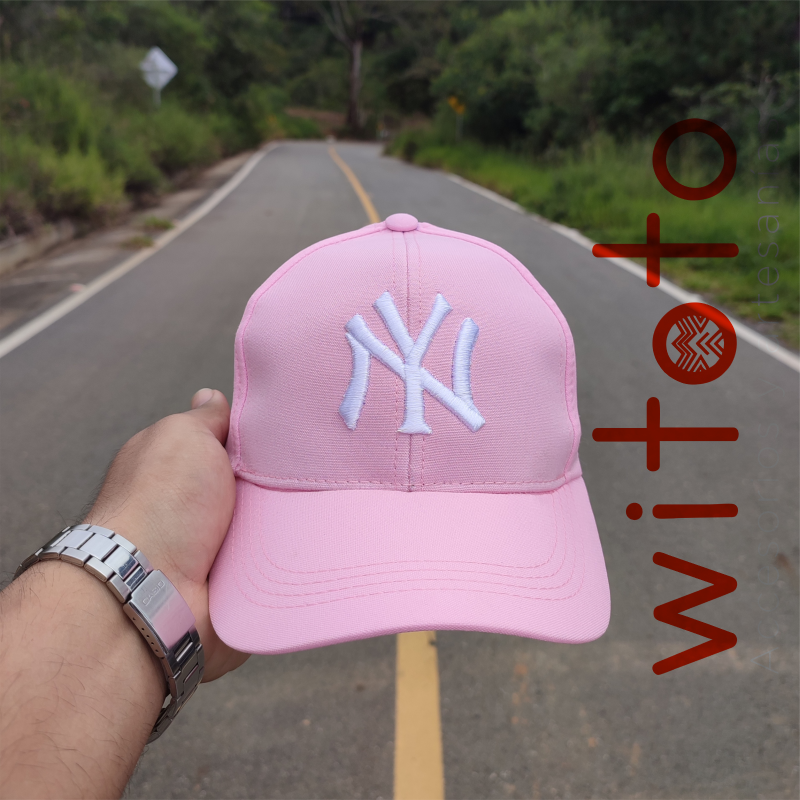 GORRA YANKEES ROSADA LOGO BLANCO